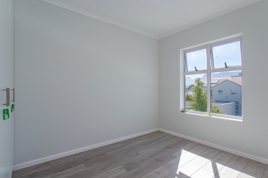 2 Bedroom Property for Sale in Honeydew Country Estate Western Cape